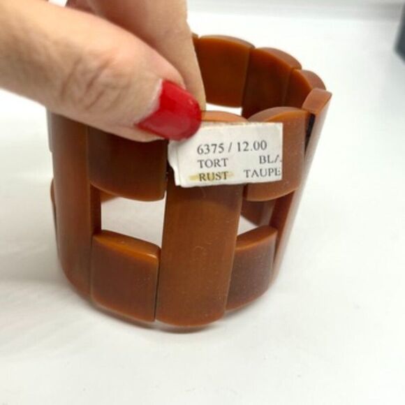 VINTAGE RUST BROWN GEOMETRIC STRETCH BANGLE MODERNIST PLASTIC BAKELITE LOOK - Picture 2 of 10